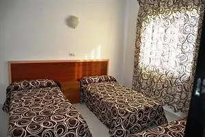 Отель Ar Monjardi 2*